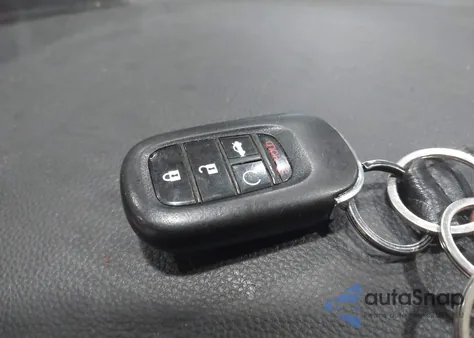 2022 Honda Civic Touring z USA, uszkodzony, nr VIN 2HGFE1F99NH302740